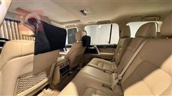 تۆیۆتا لاند کروزەر